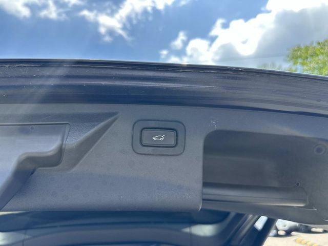 Used 2020 Land Rover Discovery Sport SE AWD/4WD image 15