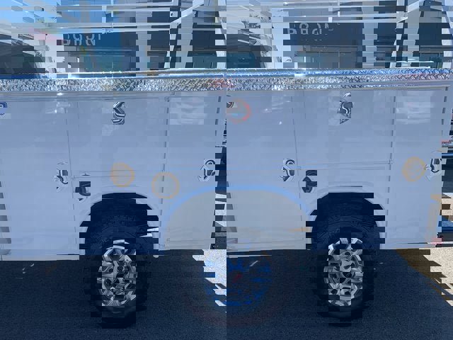 New 2026 GMC Sierra 2500 Pro w/ Convenience Package image 3