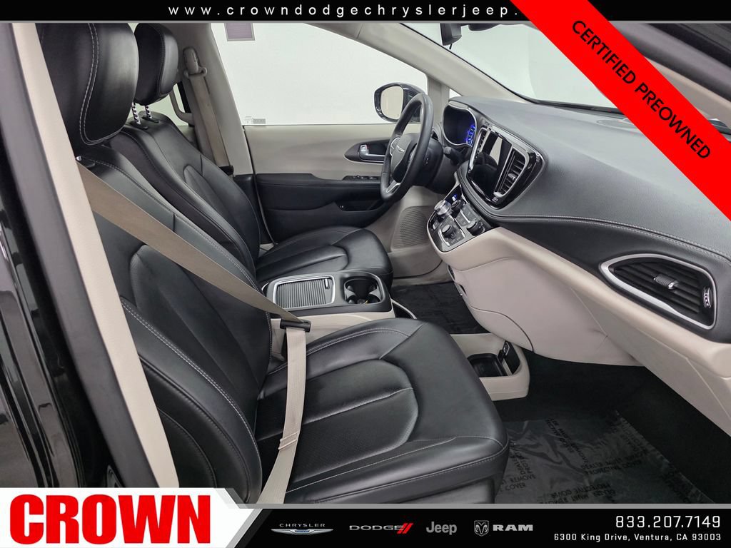 Certified 2024 Chrysler Pacifica Limited FWD image 13