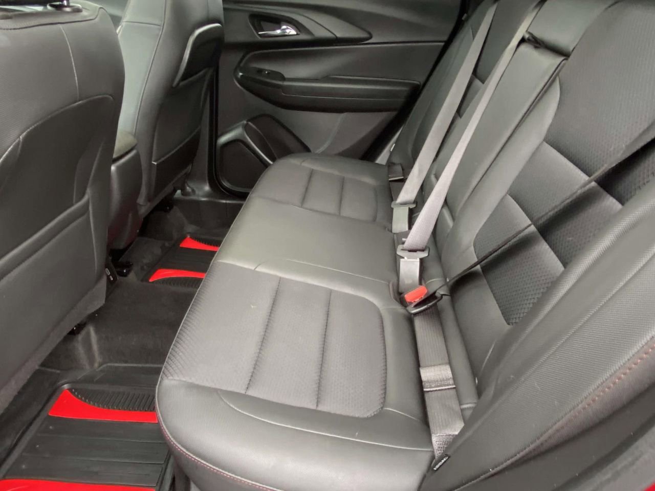 Used 2021 Chevrolet TrailBlazer RS w/ Sun and Liftgate Package image 10