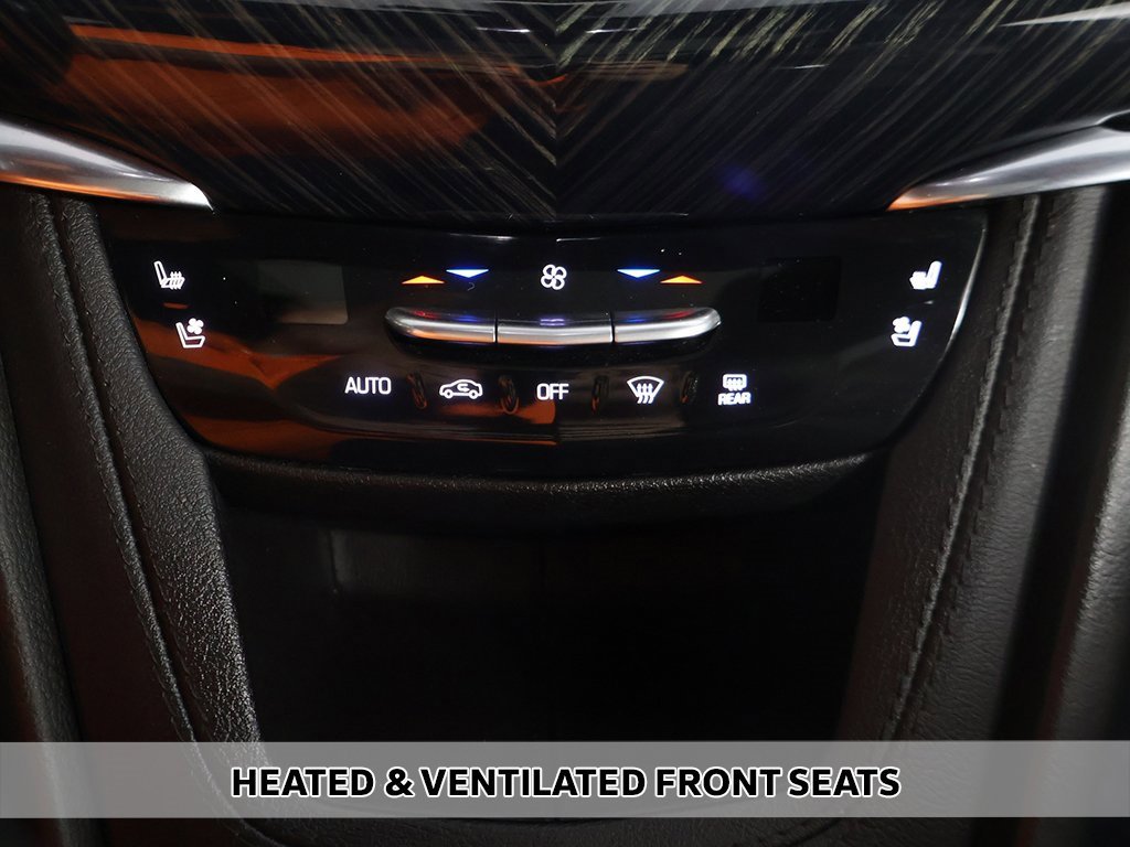 Used 2023 Cadillac XT6 Premium Luxury w/ Technology Package image 9