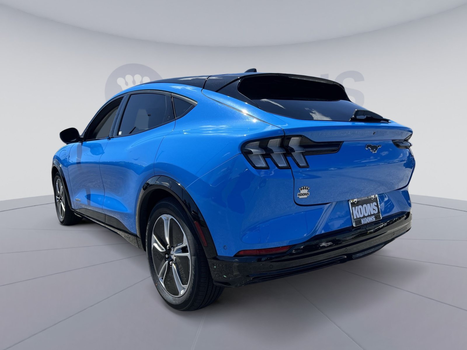 Certified 2023 Ford Mustang Mach-E Premium AWD/4WD image 4
