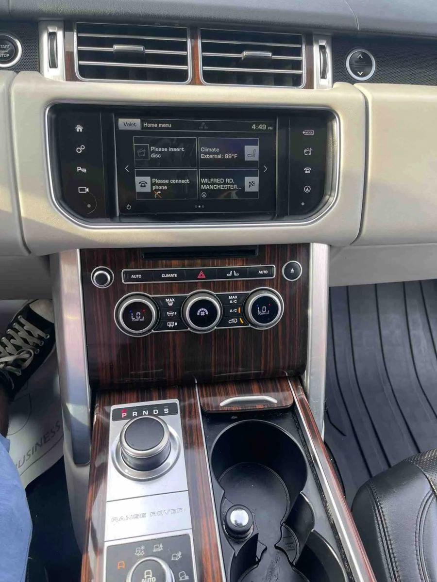 Used 2016 Land Rover Range Rover HSE image 23