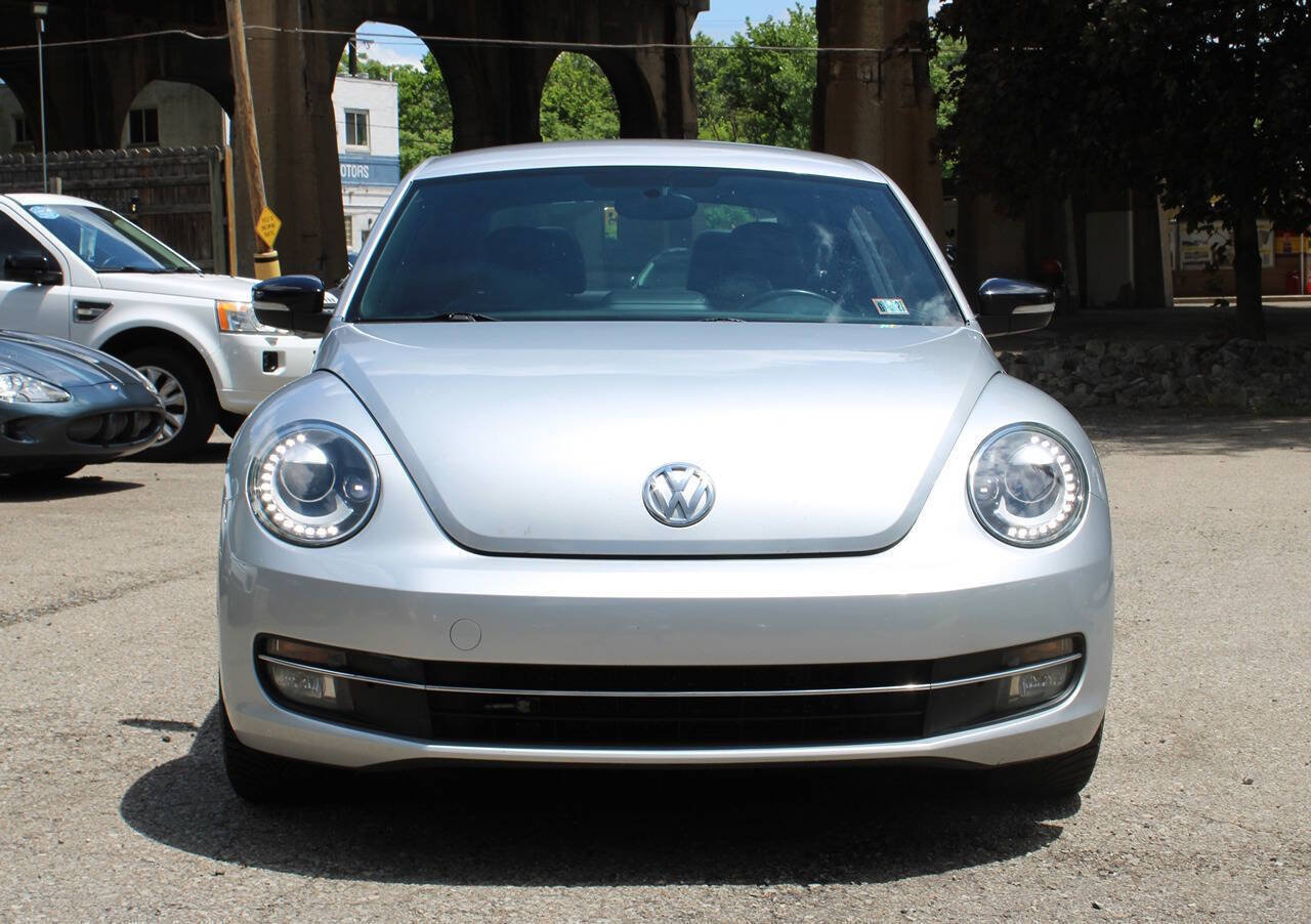 Used 2012 Volkswagen Beetle 2.0T FWD image 2