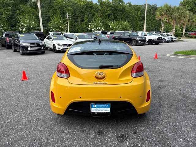 Used 2012 Hyundai Veloster w/ Style Pkg FWD image 4