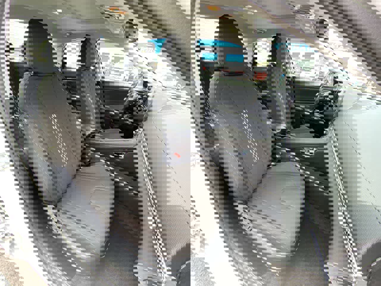 Used 2025 Hyundai Elantra SEL image 25