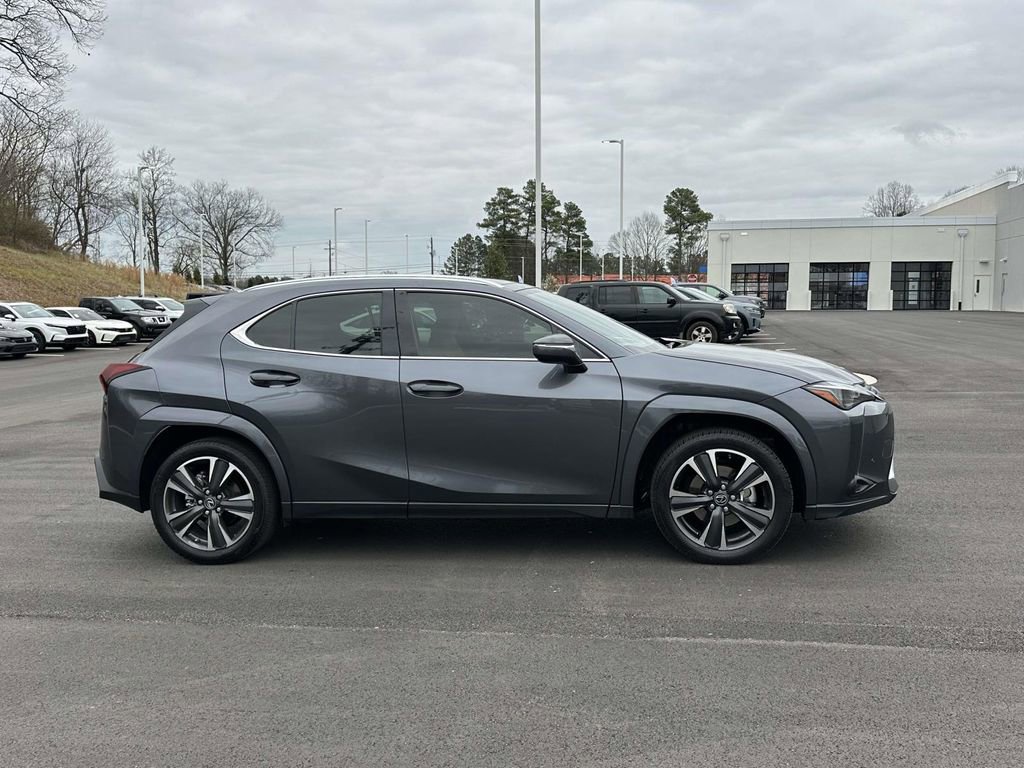 Used 2023 Lexus UX 250h FWD w/ Accessory Package (Z2) image 28