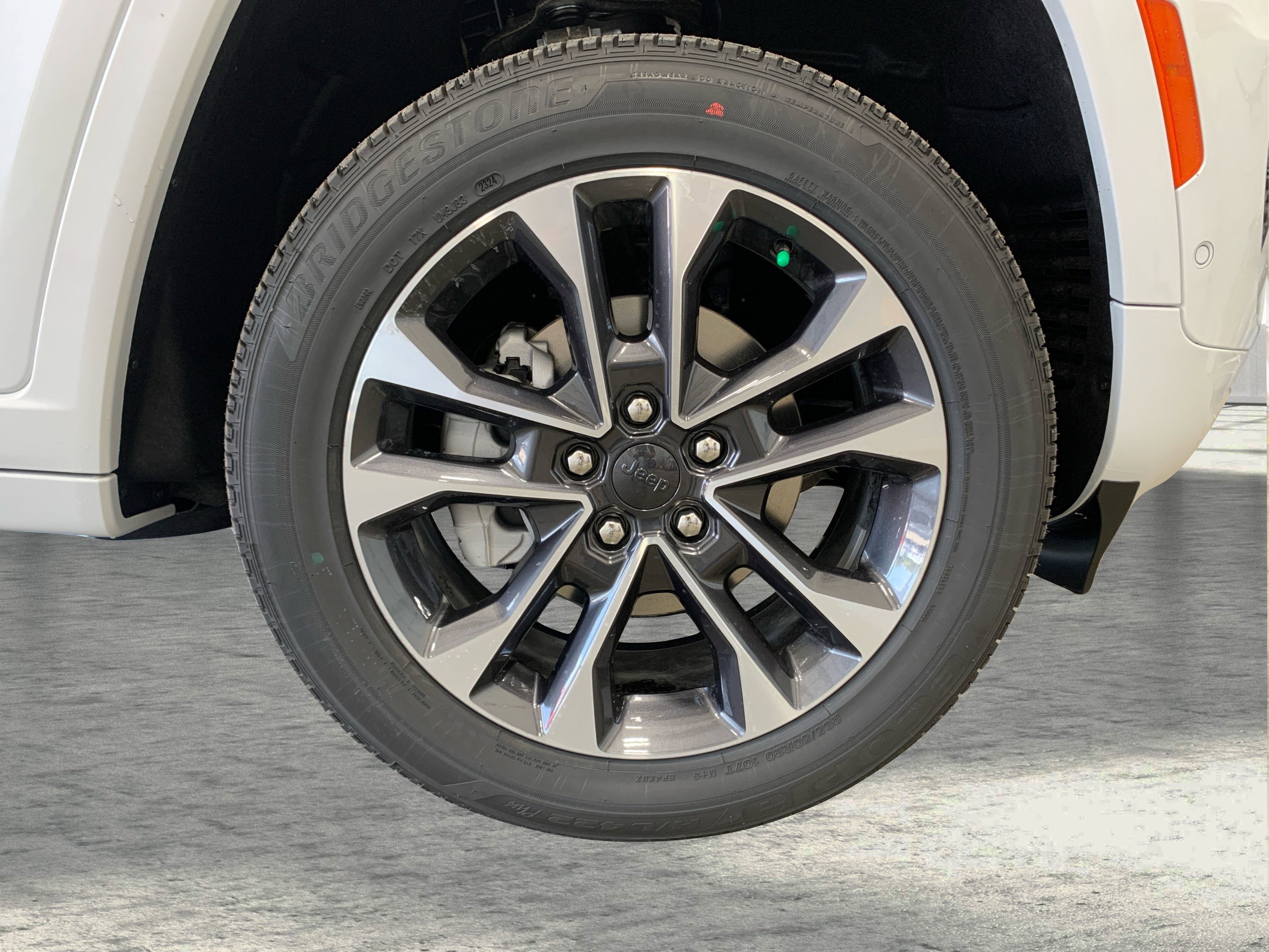 New 2025 Jeep Grand Cherokee Overland w/ Adv Protech Group III image 23