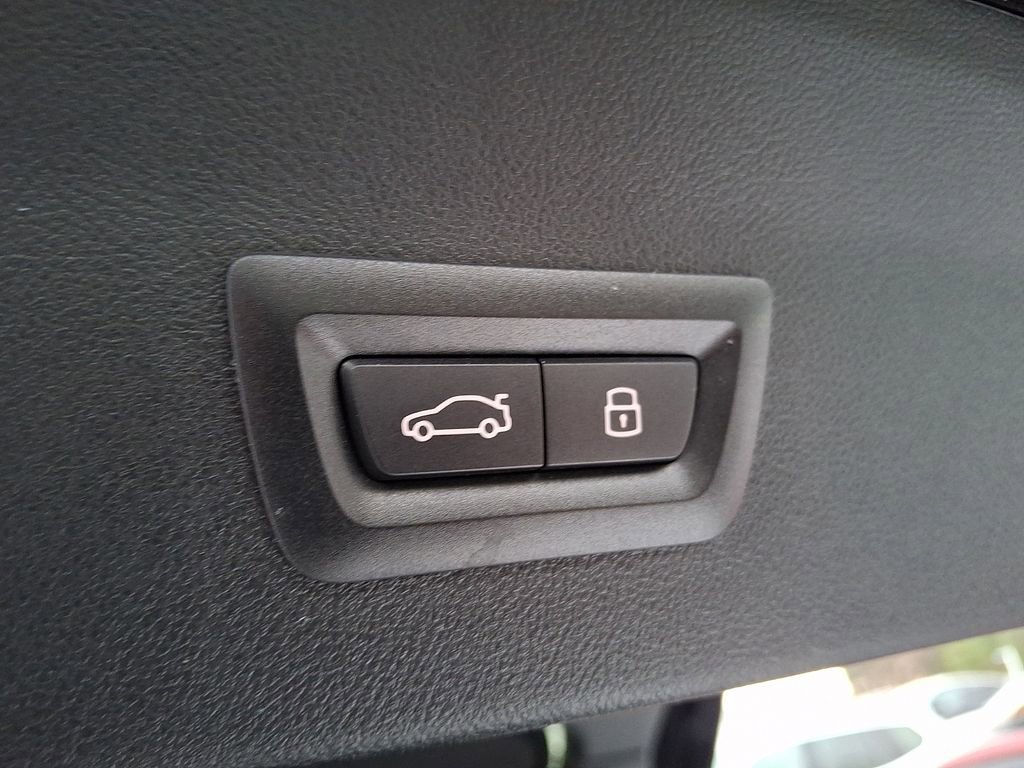 Certified 2024 BMW X4 M40i w/ Premium Package image 28