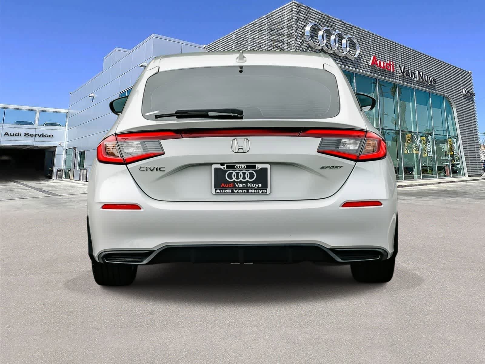 Used 2023 Honda Civic Sport image 3