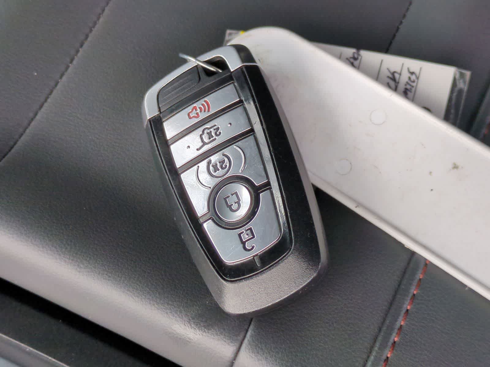 Used 2025 Ford Expedition Active AWD/4WD image 37
