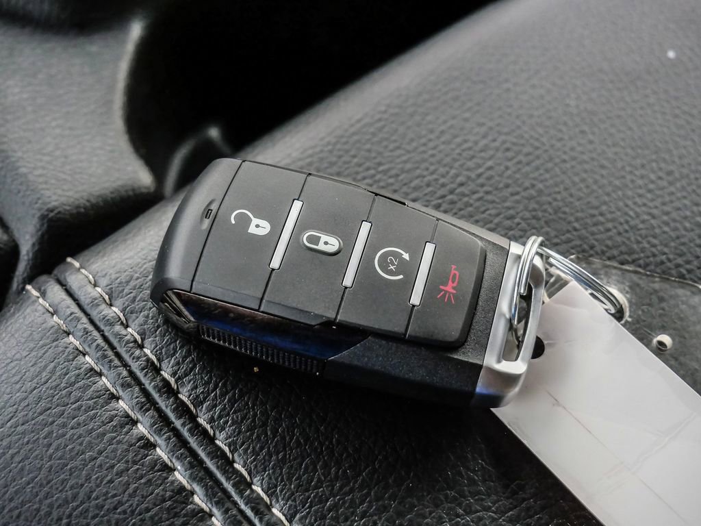 Used 2019 RAM 1500 Laramie image 39