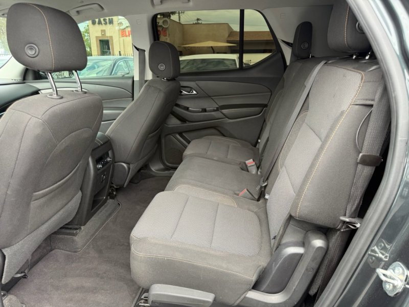 Used 2018 Chevrolet Traverse LT AWD/4WD image 19