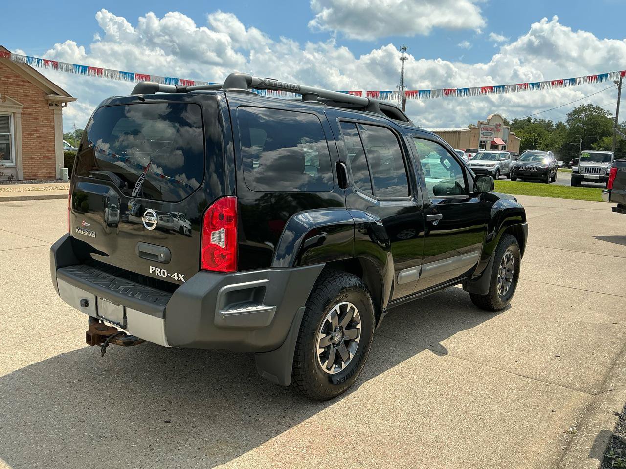 Used 2015 Nissan Xterra PRO-4X AWD/4WD image 5