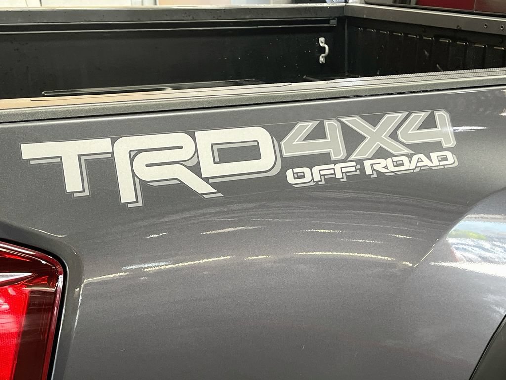 Used 2022 Toyota Tacoma TRD Off-Road AWD/4WD image 30