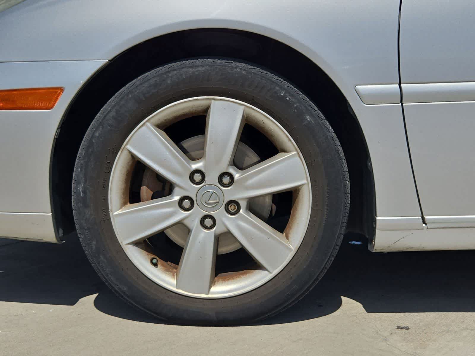 Used 2005 Lexus ES 330 w/ Preferred Accessory Pkg FWD image 12