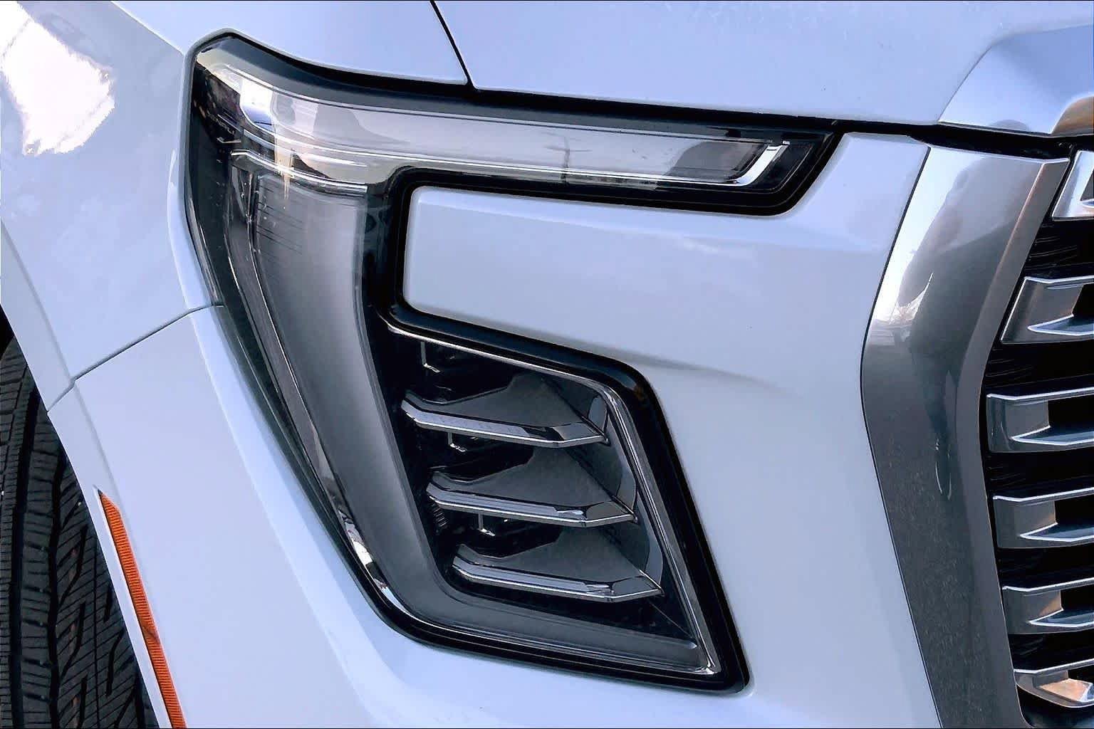 New 2026 GMC Yukon XL Denali image 13