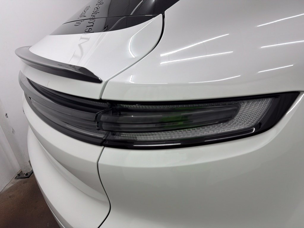 Used 2025 Porsche Cayenne S AWD/4WD image 11