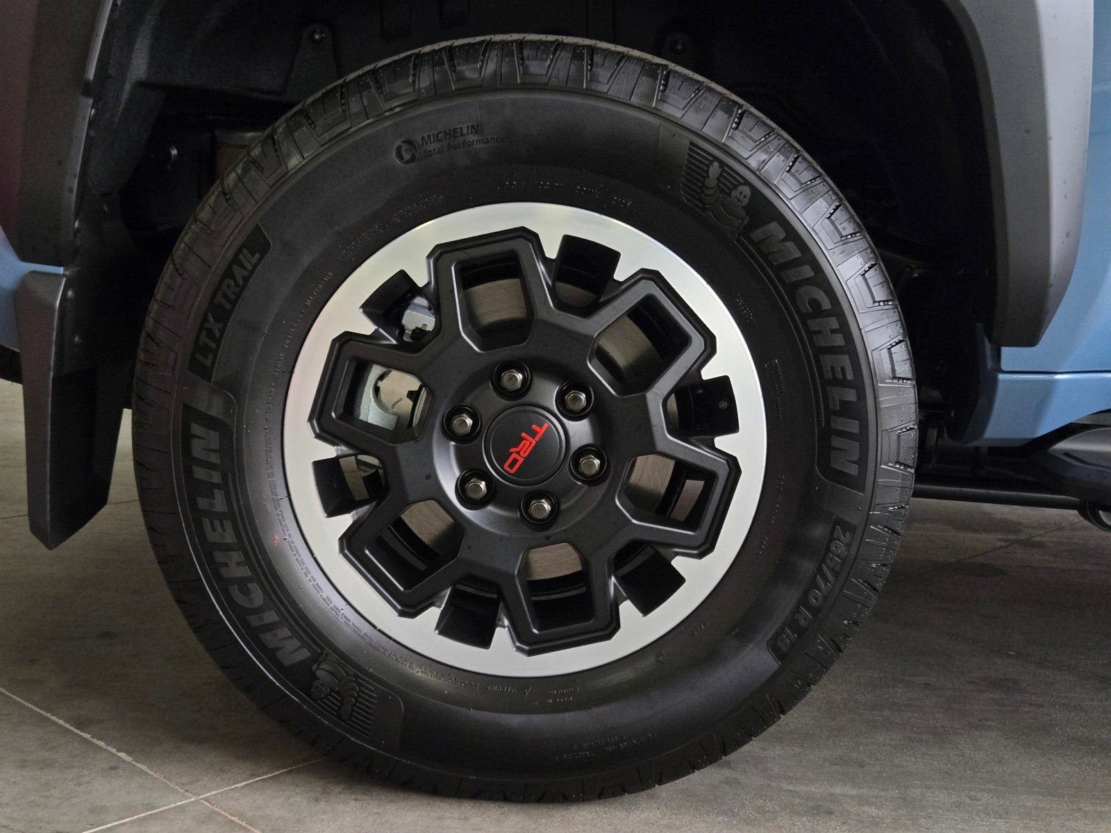 New 2026 Toyota 4Runner TRD Off-Road Premium w/ Tow Technology Package AWD/4WD image 4