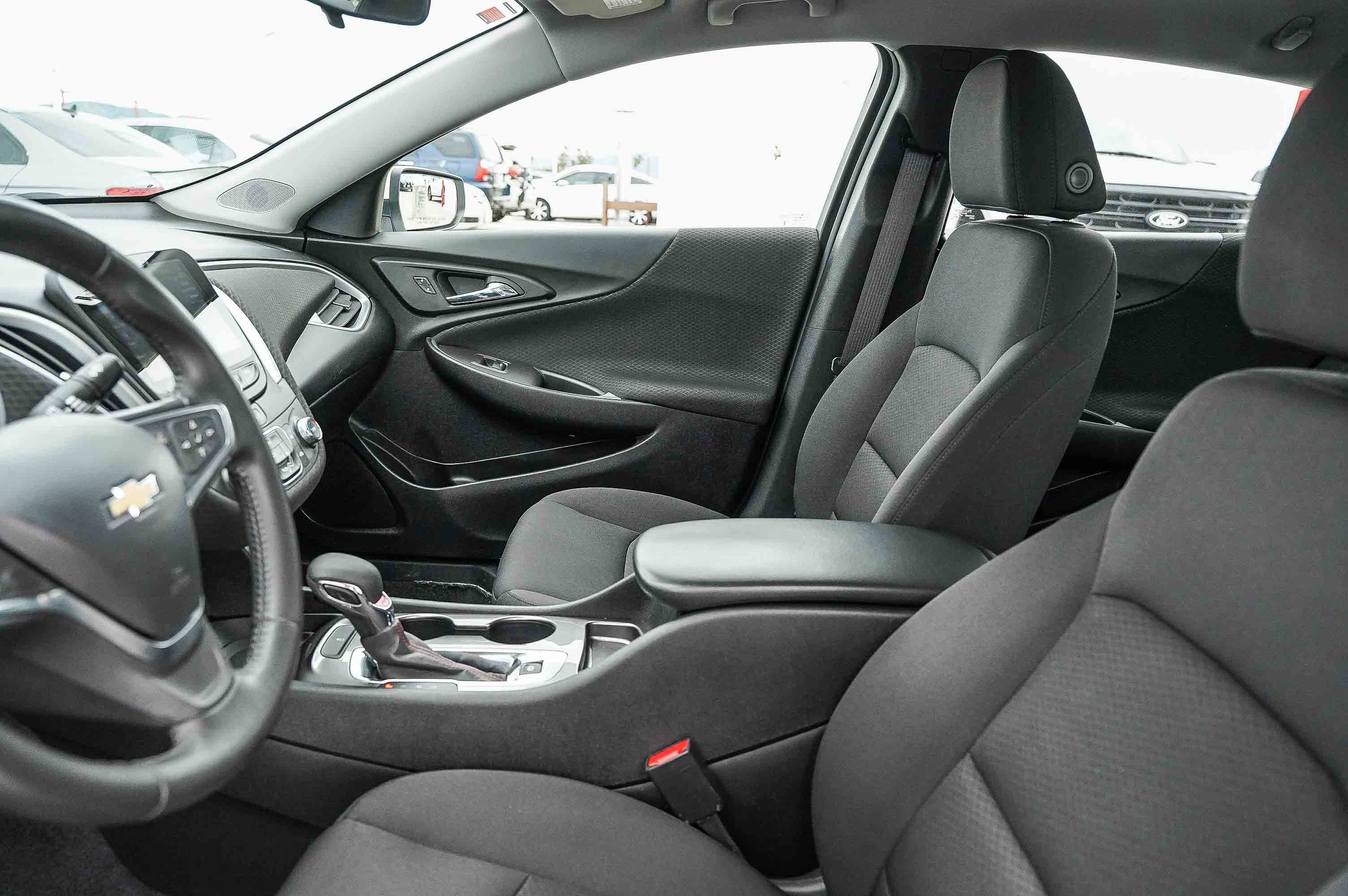 Used 2022 Chevrolet Malibu RS image 18