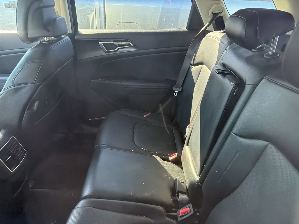 Used 2023 Kia Sportage EX AWD/4WD image 7