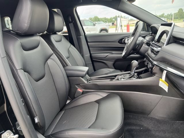 New 2026 Jeep Compass Latitude AWD/4WD image 16