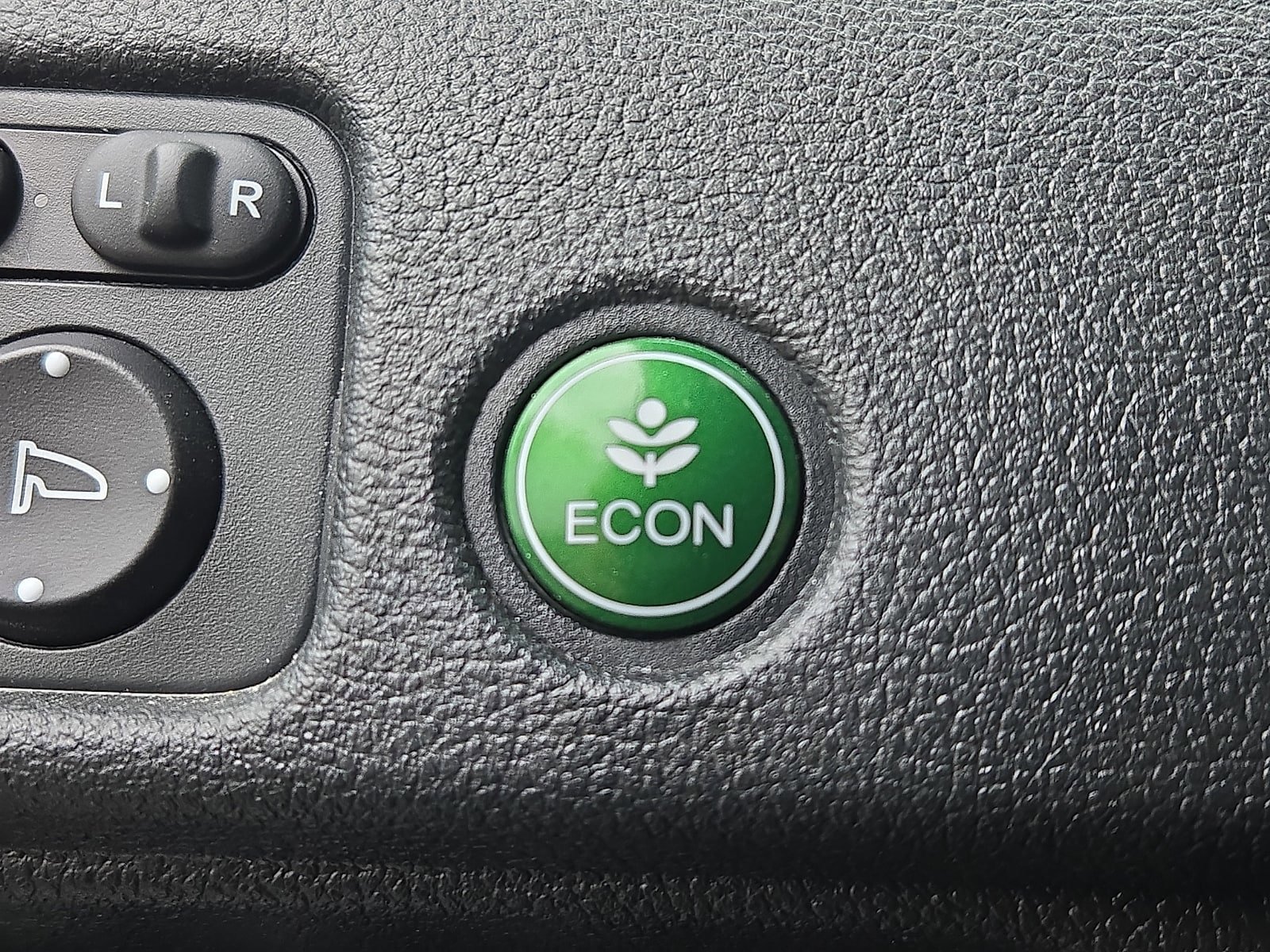 Used 2023 Honda Passport TrailSport image 25