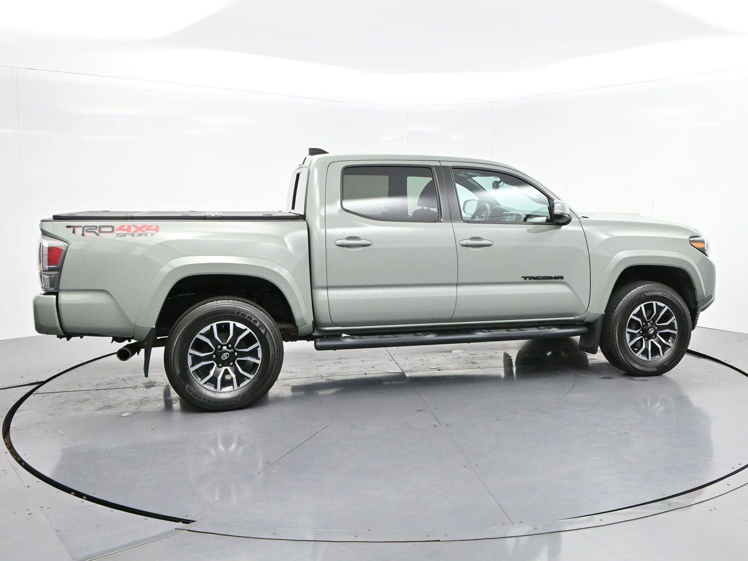 Used 2023 Toyota Tacoma TRD Sport AWD/4WD image 8