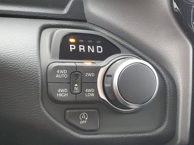 New 2026 RAM 1500 4x4 Crew Cab image 11