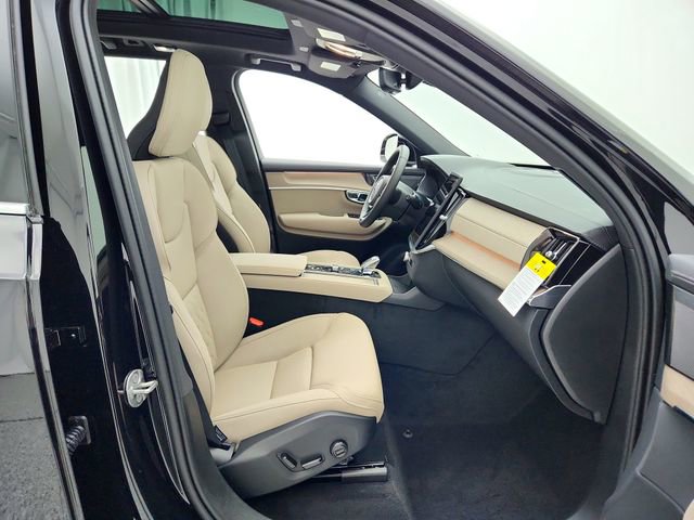New 2026 Volvo XC90 B6 Plus w/ Protection Package image 14
