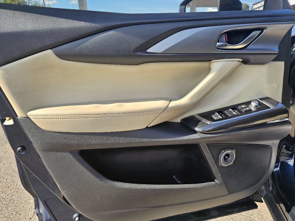 Used 2019 MAZDA CX-9 Touring AWD/4WD image 16