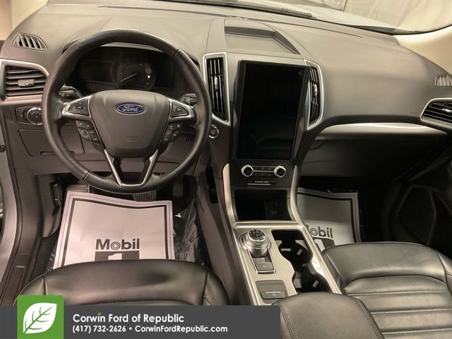 Used 2024 Ford Edge SEL AWD/4WD image 3