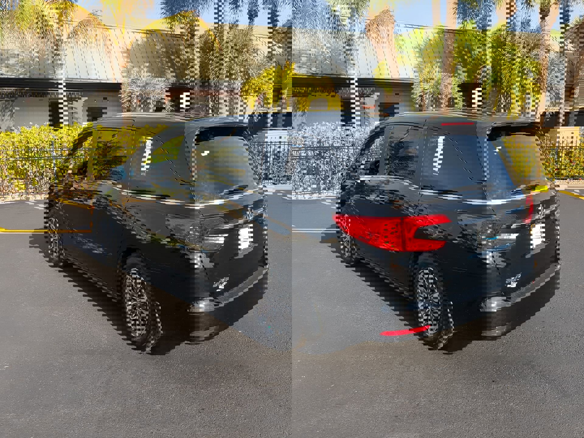 Used 2023 Honda Odyssey EX-L image 8