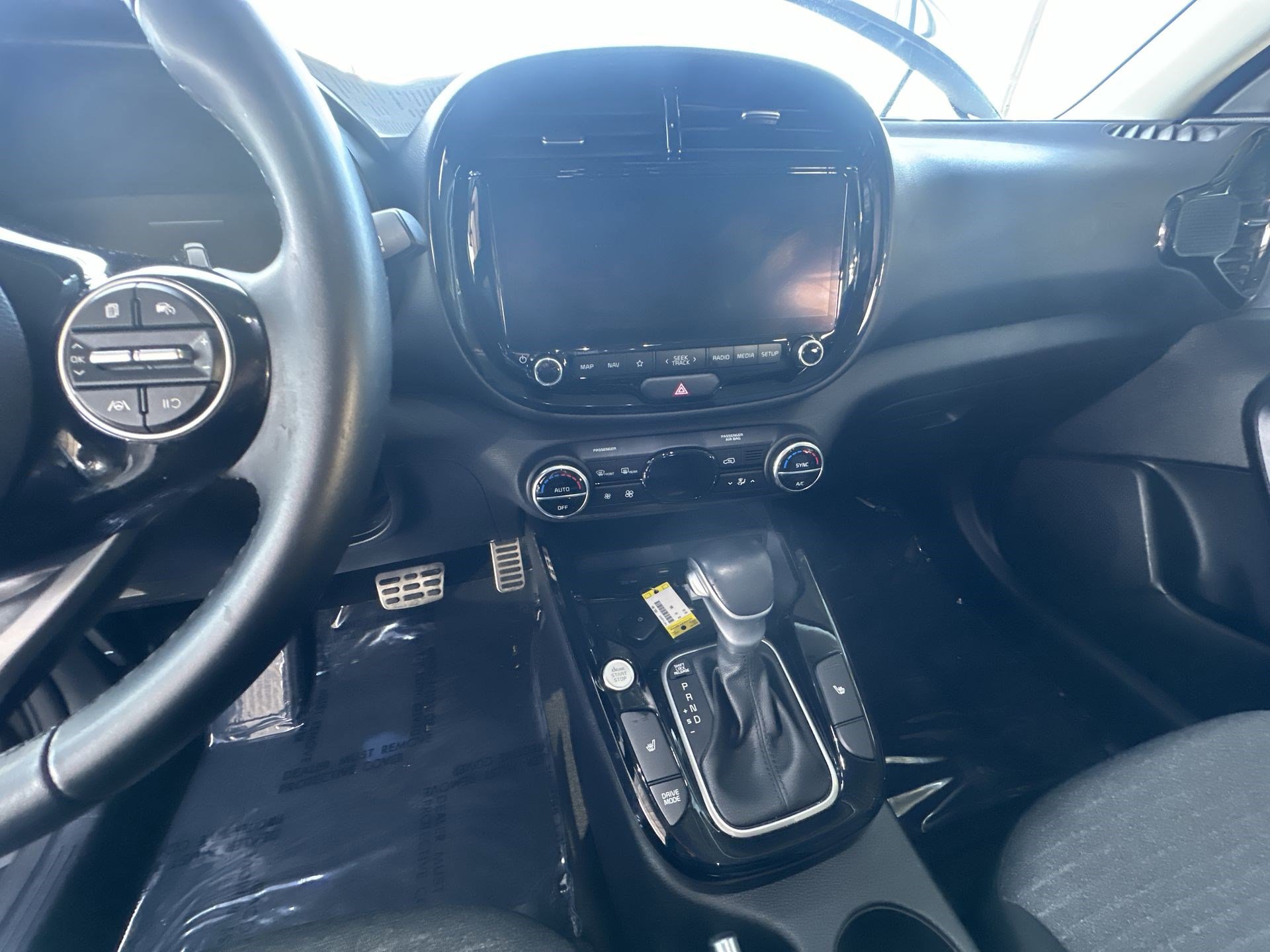 Certified 2023 Kia Soul EX image 24