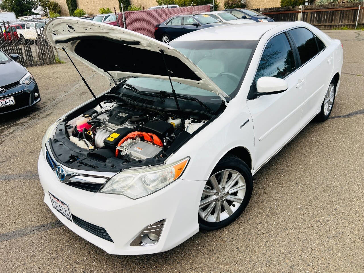 Used 2014 Toyota Camry XLE image 10