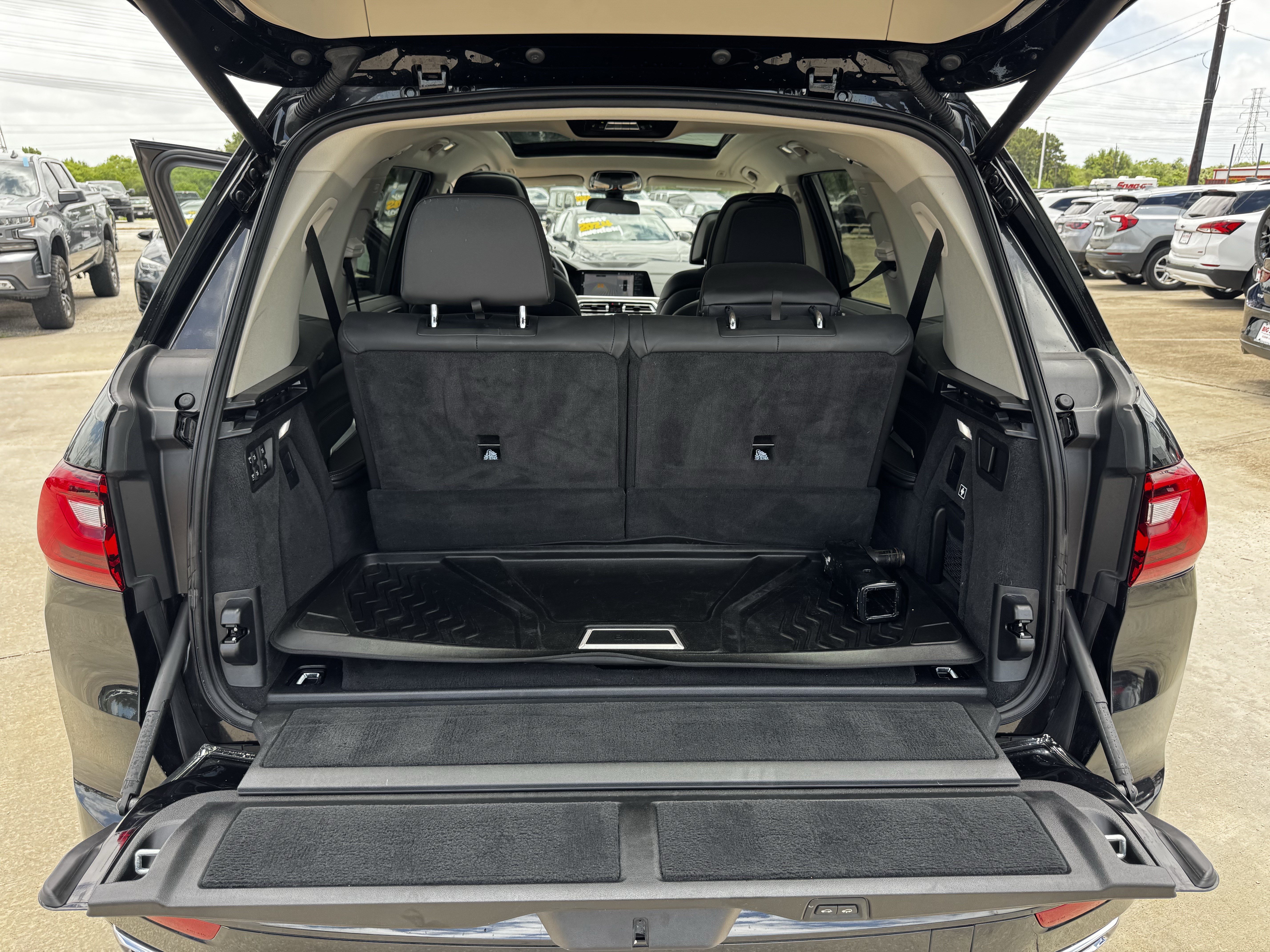 Used 2022 BMW X7 xDrive40i w/ Premium Package AWD/4WD image 31