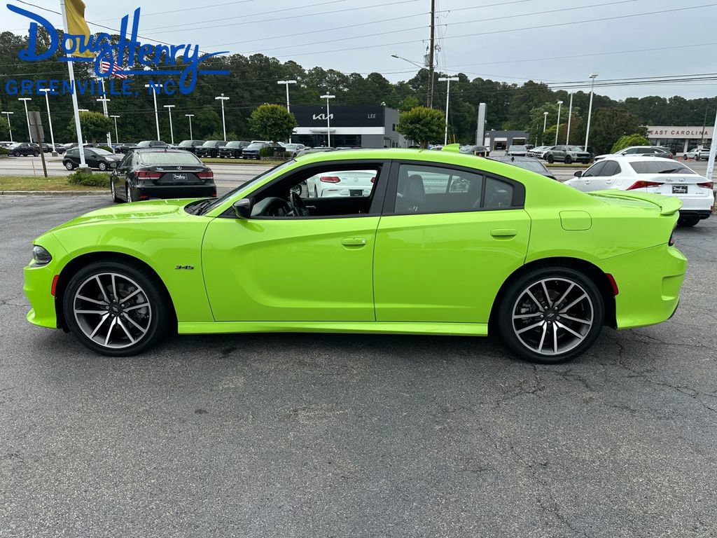 Used 2023 Dodge Charger R/T w/ Plus Group RWD image 2