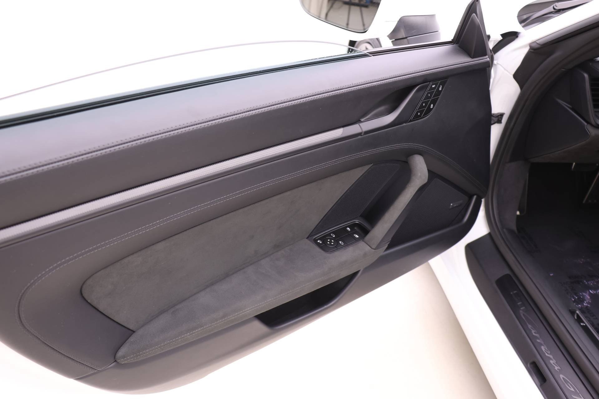 Certified 2024 Porsche 911 Carrera GTS image 18