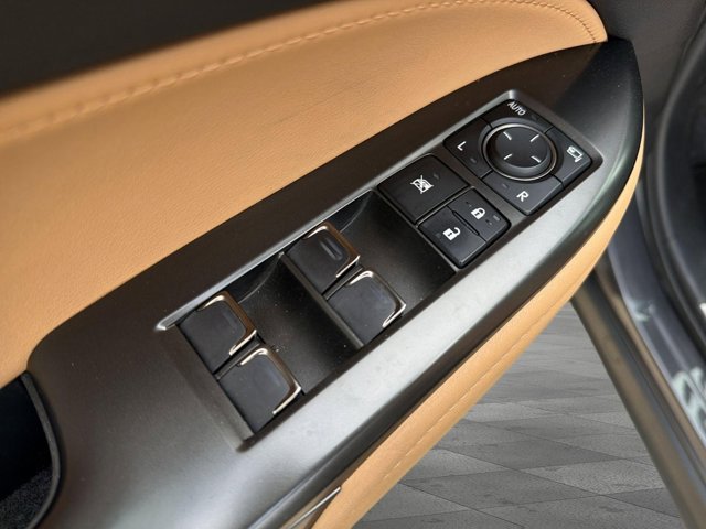 Certified 2025 Lexus NX 250 FWD w/ Towing Package (2000 Lbs) image 9