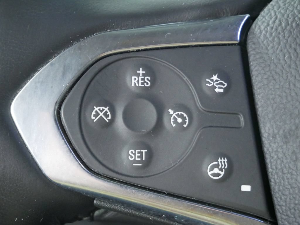 Used 2018 Chevrolet Traverse Premier w/ LPO, Black Accent Package AWD/4WD image 25