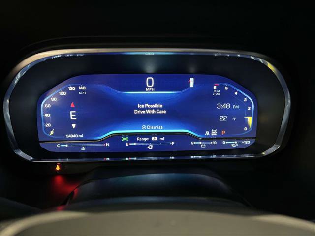 Used 2024 Chevrolet Suburban LT image 24