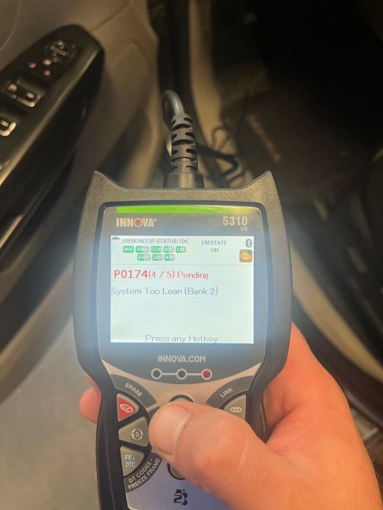 Used 2020 Kia Sedona EX FWD image 11