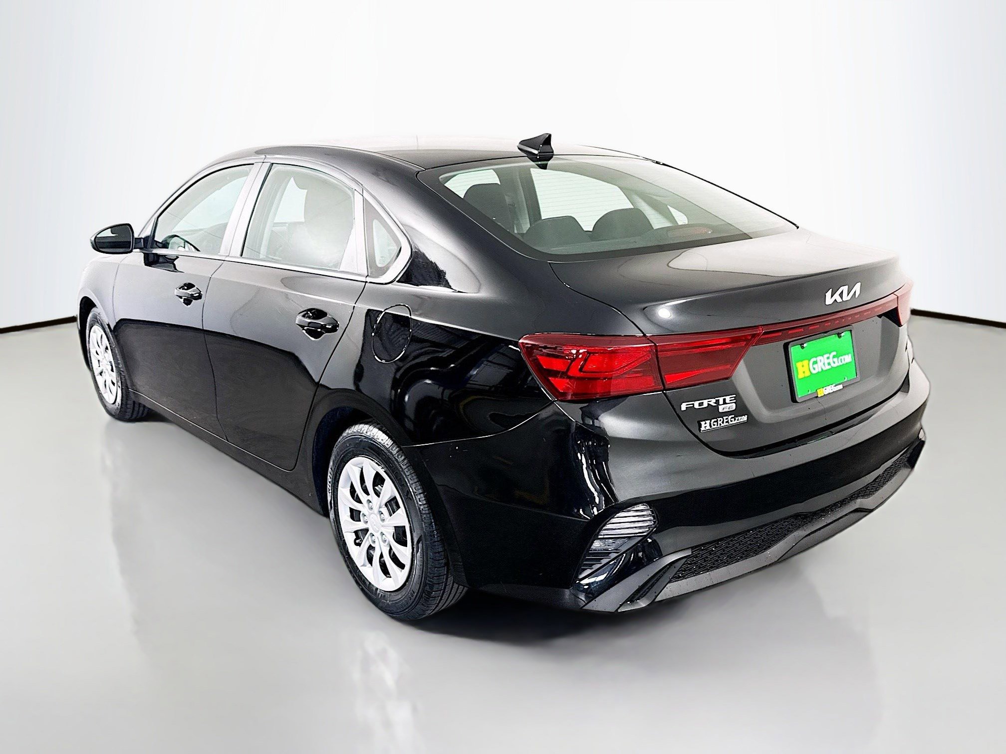 Used 2024 Kia Forte LX image 7