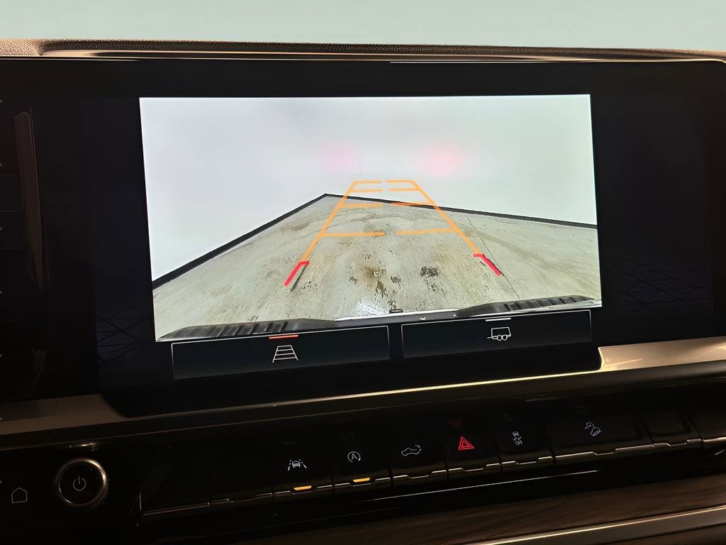 Certified 2022 GMC Sierra 1500 SLT w/ SLT Convenience Package image 31