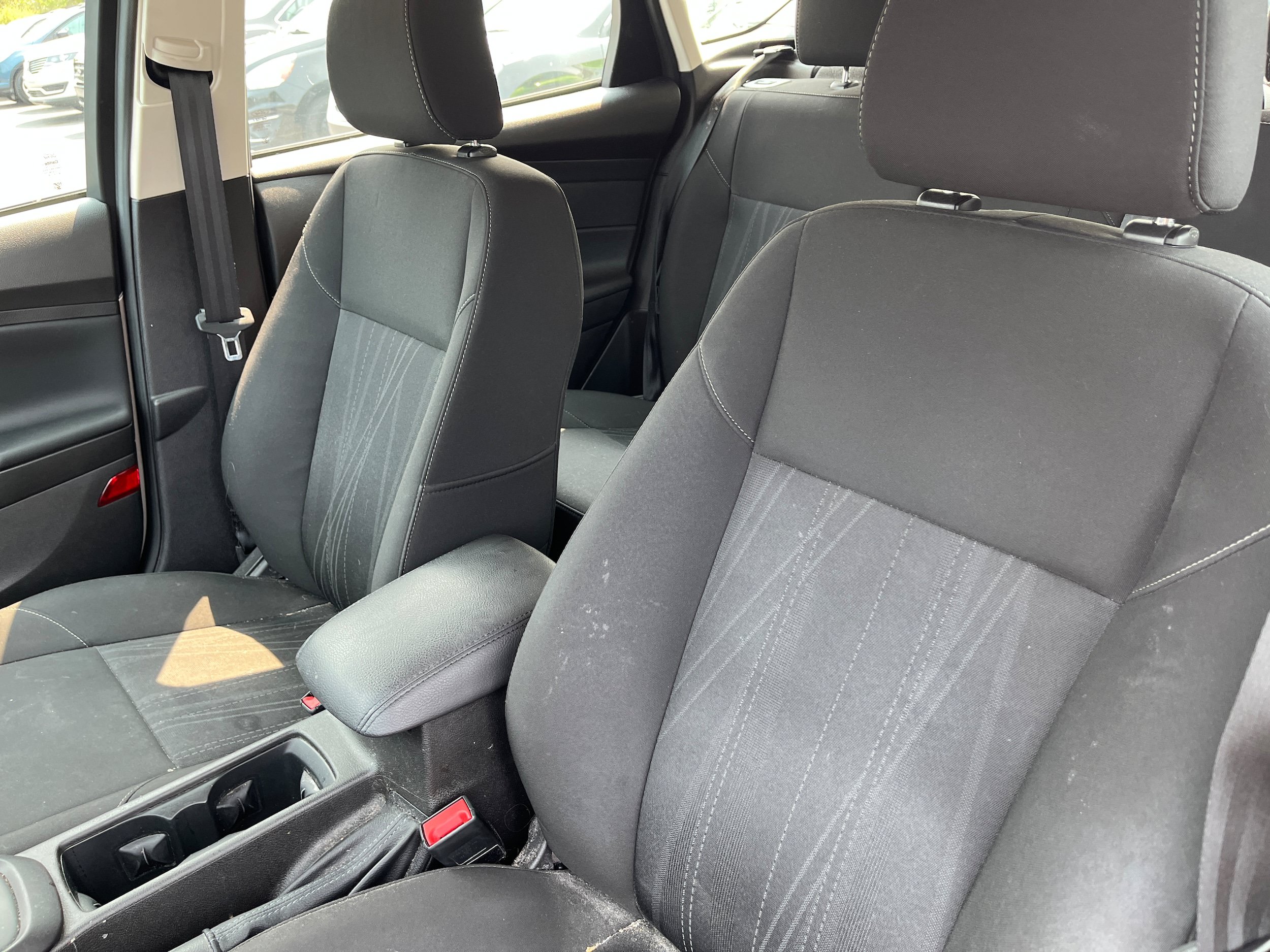 Used 2015 Ford Focus SE FWD image 9