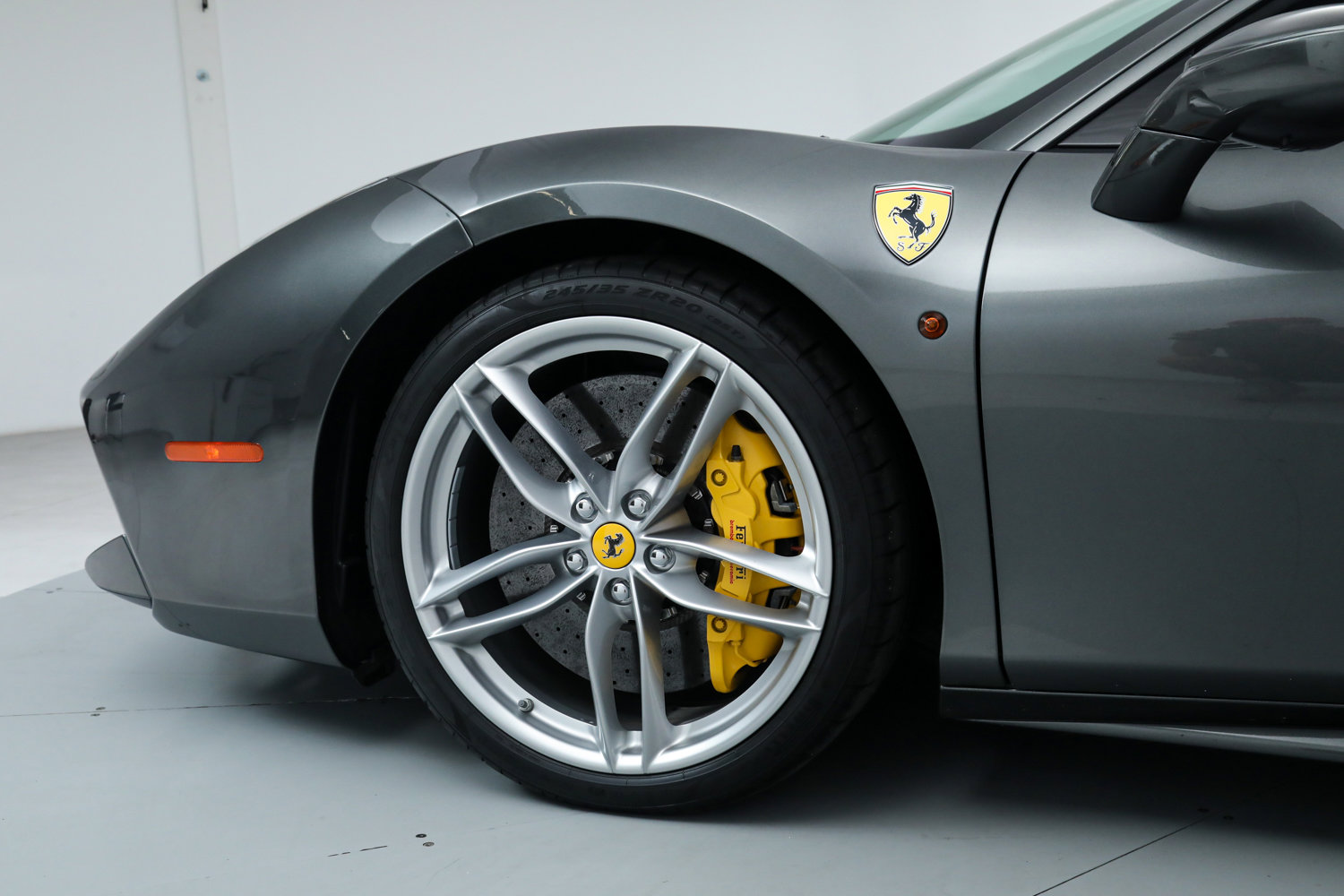 Used 2017 Ferrari 488 GTB image 15