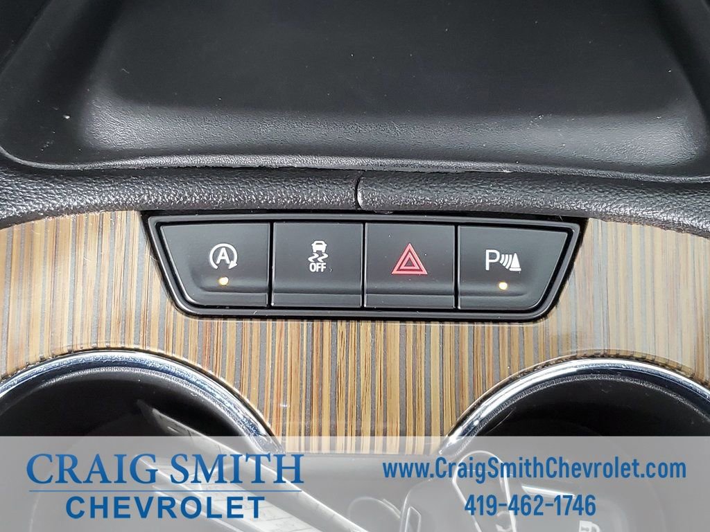 Used 2022 GMC Acadia SLE w/ Driver Convenience Package FWD image 28