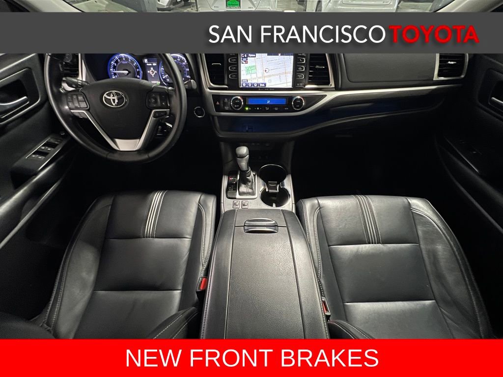 Used 2018 Toyota Highlander SE image 25