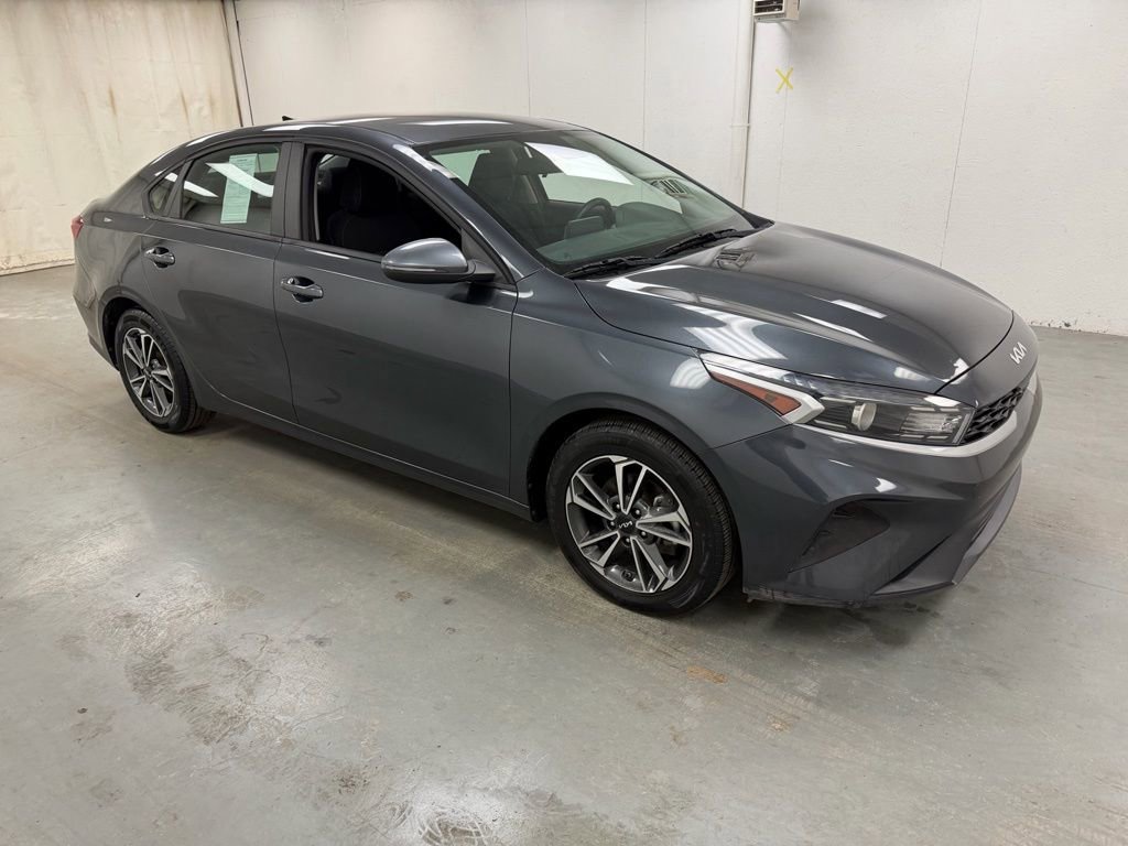 Used 2023 Kia Forte LXS w/ LXS Technology Package image 5