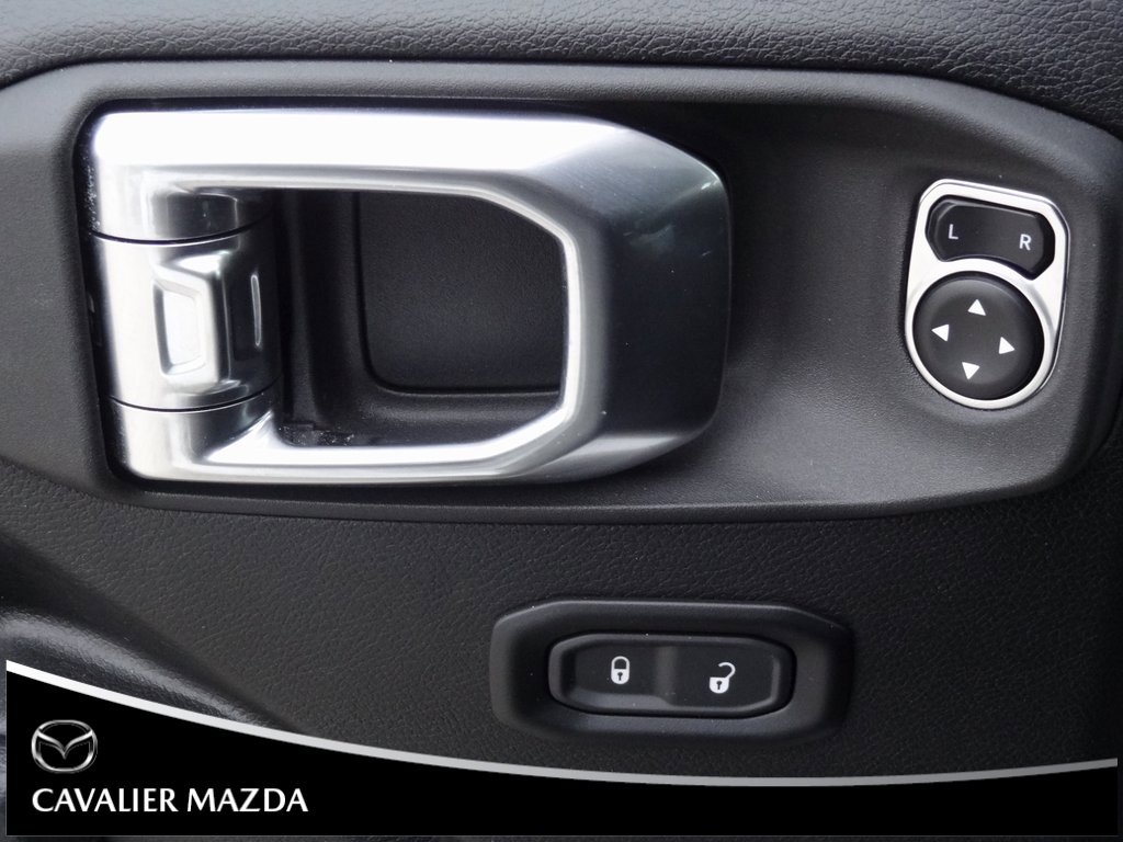 Used 2023 Jeep Gladiator Sport image 19